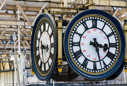 Will you find love under Waterloo's iconic clock face?