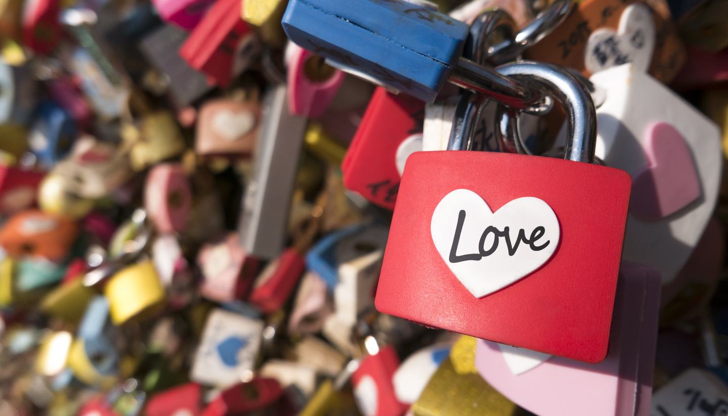 Love: a year-round affair - Love locks