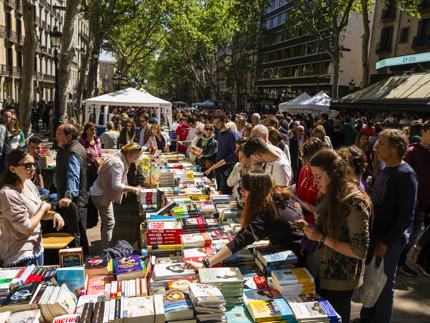 Las Ramblas is packed with book sellers on Sant Jordi’s day