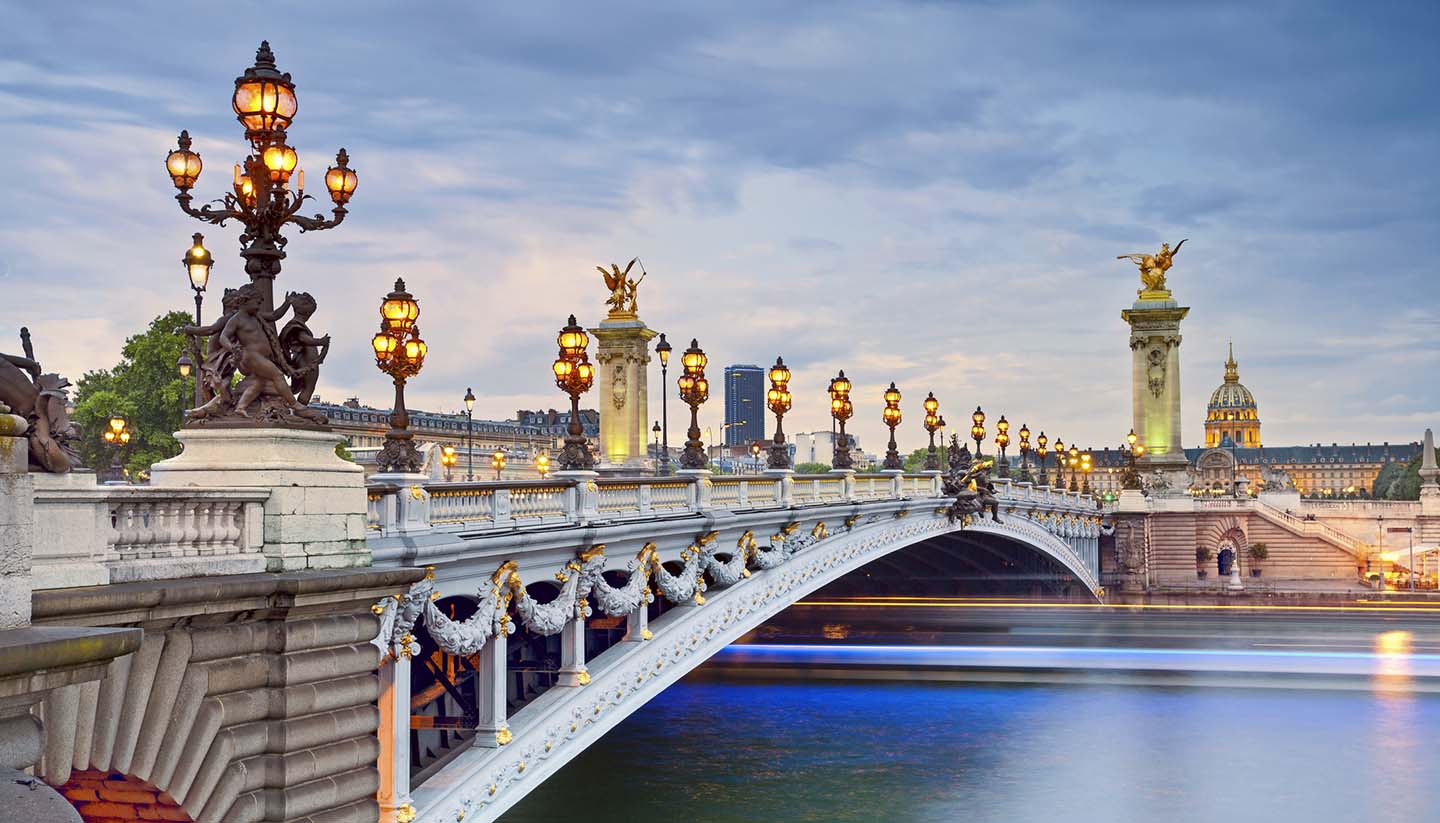 Paris travel guide