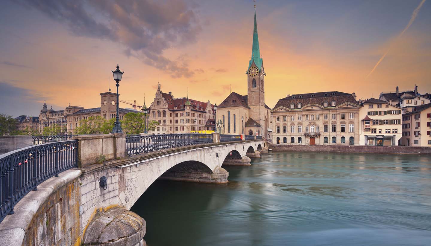 Zürich, Svájc. A zürichi. Térkép és látványosságok