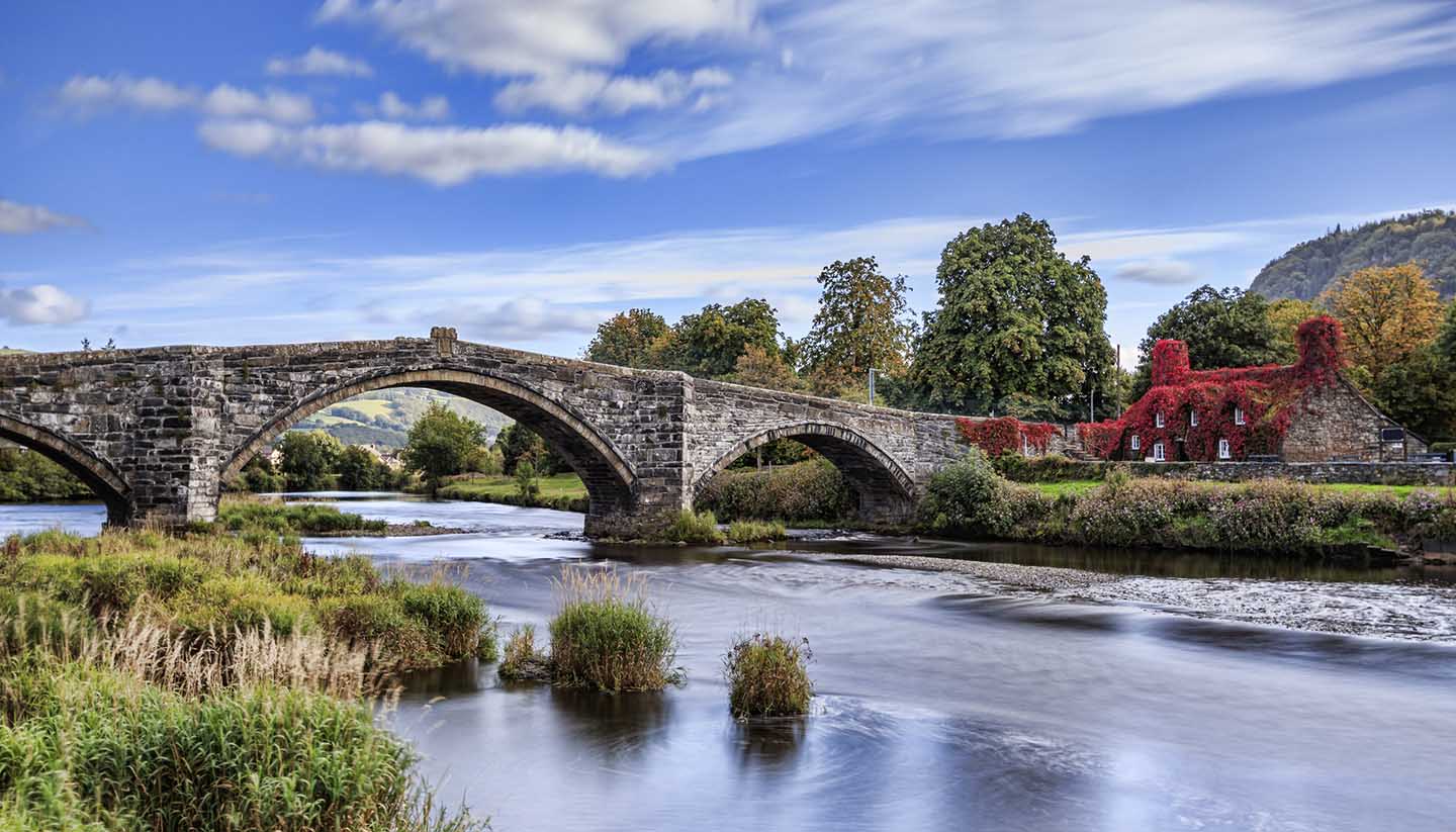 Wales - Pont Fawr-Wales, UK