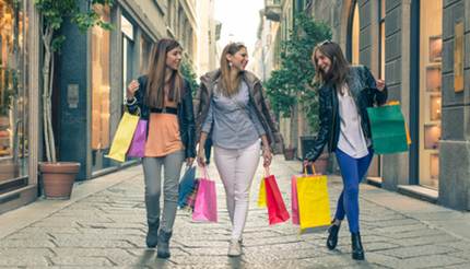 Three ladies shopping in Milan