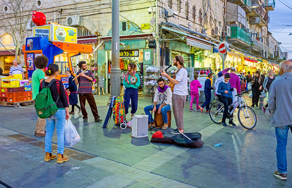 Street musicians