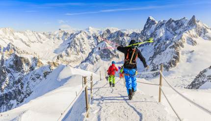 Skiers getting ready to freeride in Chamonix