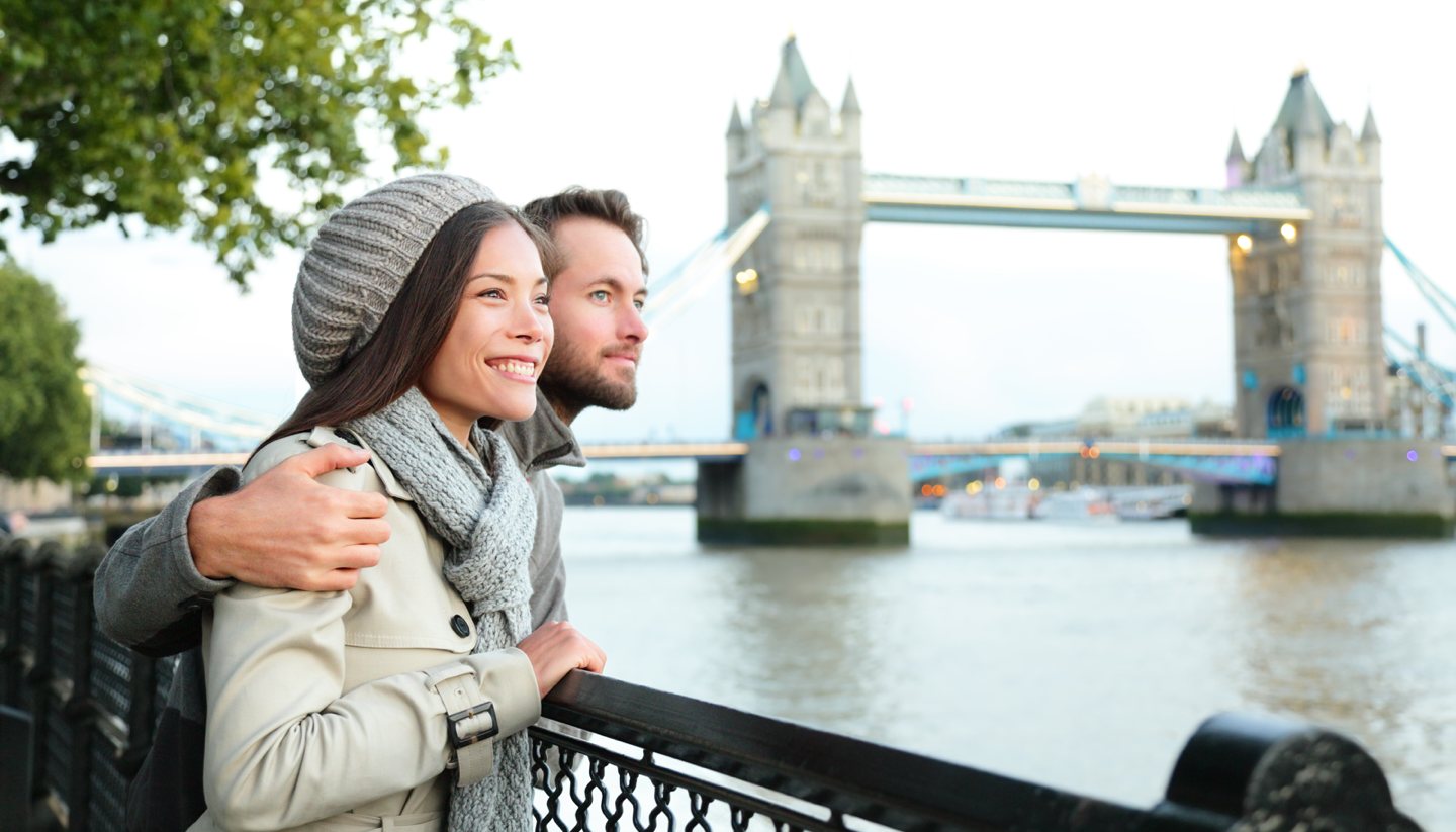 The 10 most romantic spots to kiss in England - Tower Bridge, London