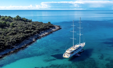 Aurum Sky, a Croatia-based gulet with a spacious flybridge