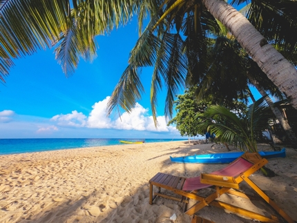 A sandy beach on Hatta Island, part of Banda